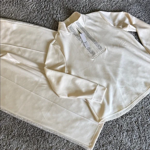 CHICOS PANTS AND TOP ❤️FINAL SALE - Picture 5 of 8